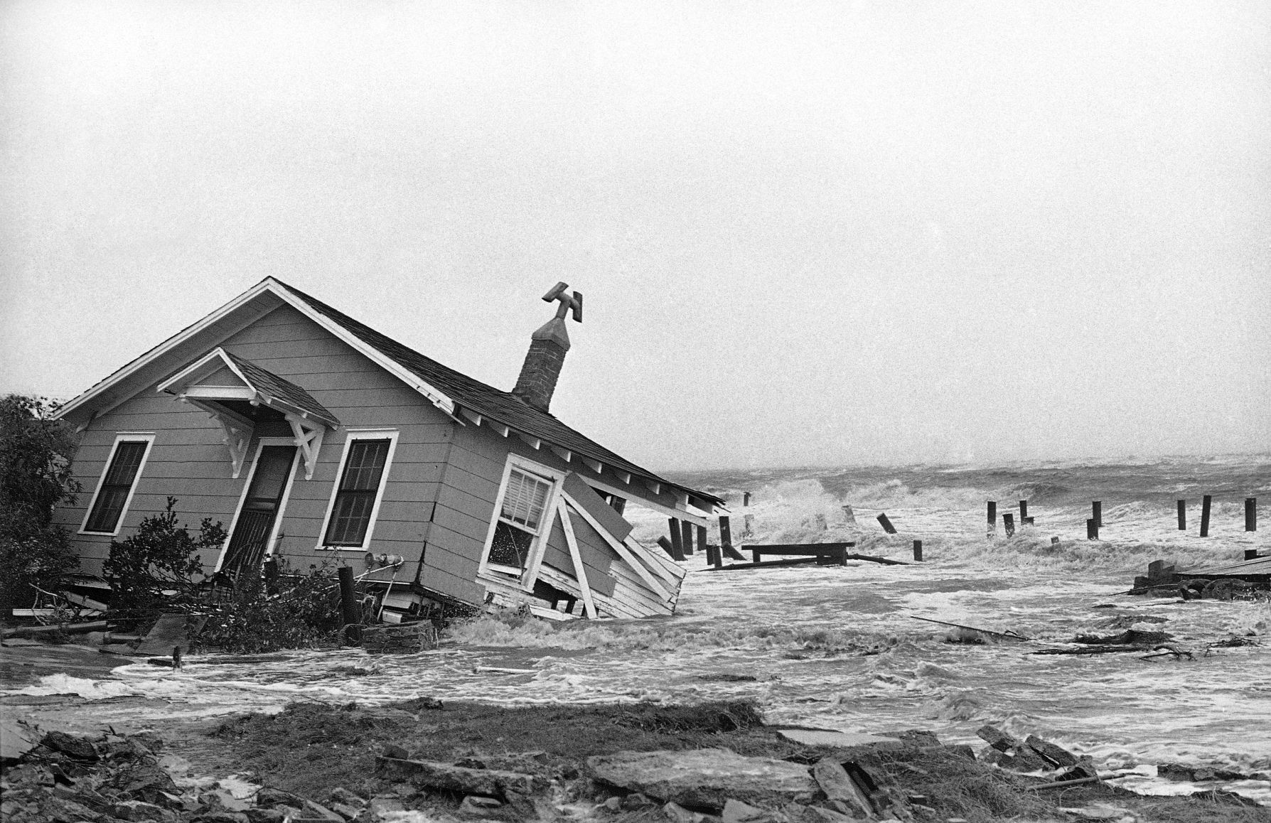1964: Hurricane